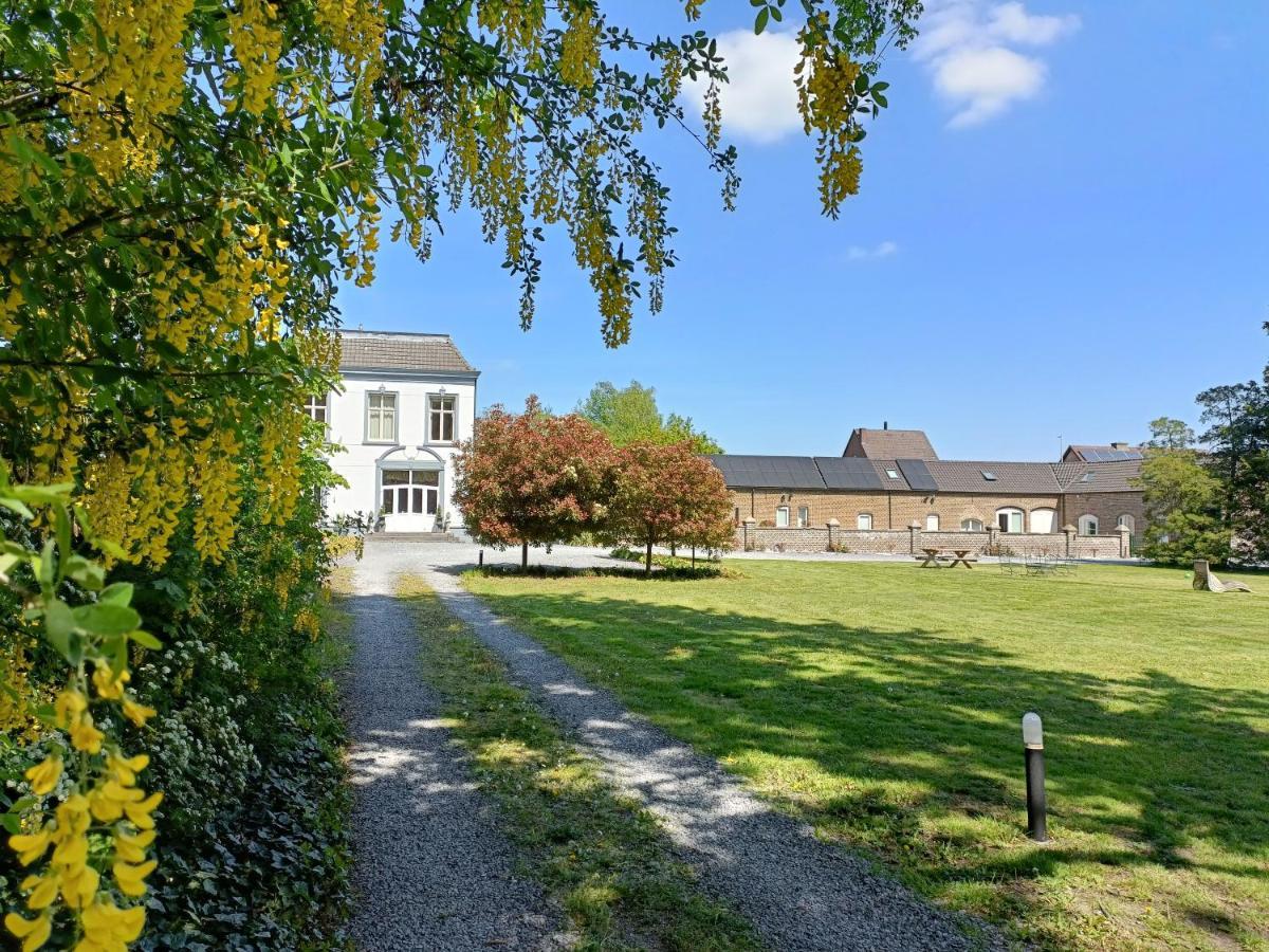 B&B Het Doctershoes Kinrooi Экстерьер фото